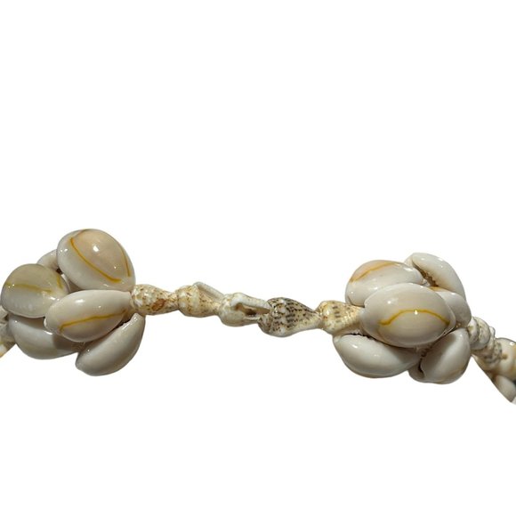 Vintage Cowrie Shell Clusters Necklace - Picture 7 of 7